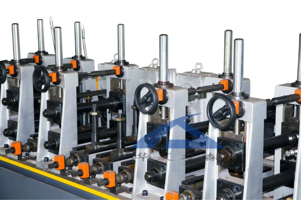 不銹鋼制管機(jī),制管設(shè)備,鈦管設(shè)備,復(fù)合管制管機(jī)